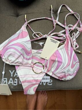 Monday swimwear bikini set